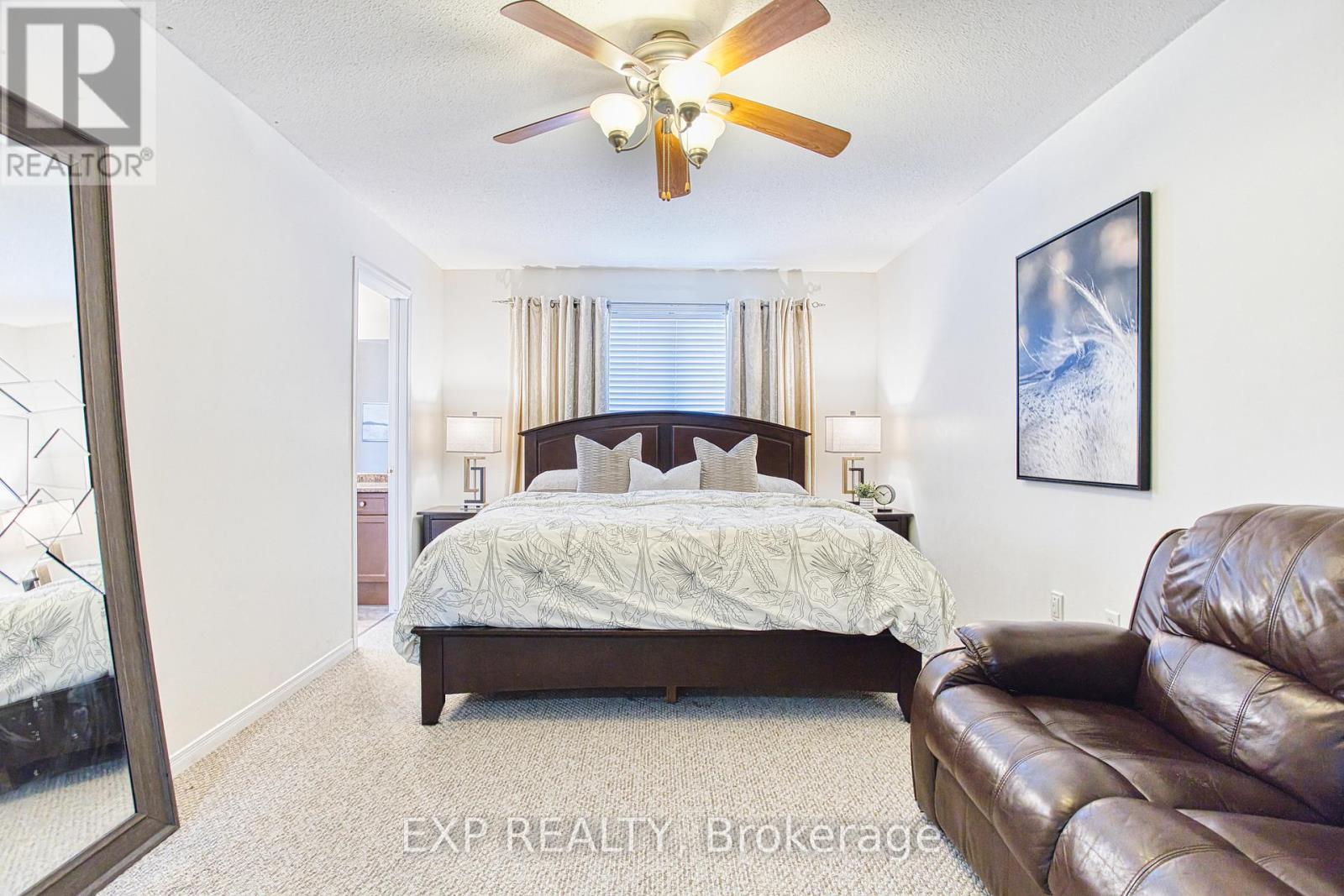 86 Glendarling Crescent, Hamilton, Ontario  L8E 0B1 - Photo 18 - X12128722