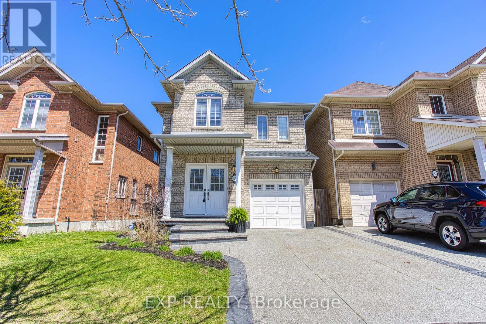 86 Glendarling Crescent, Hamilton, Ontario  L8E 0B1 - Photo 2 - X12128722