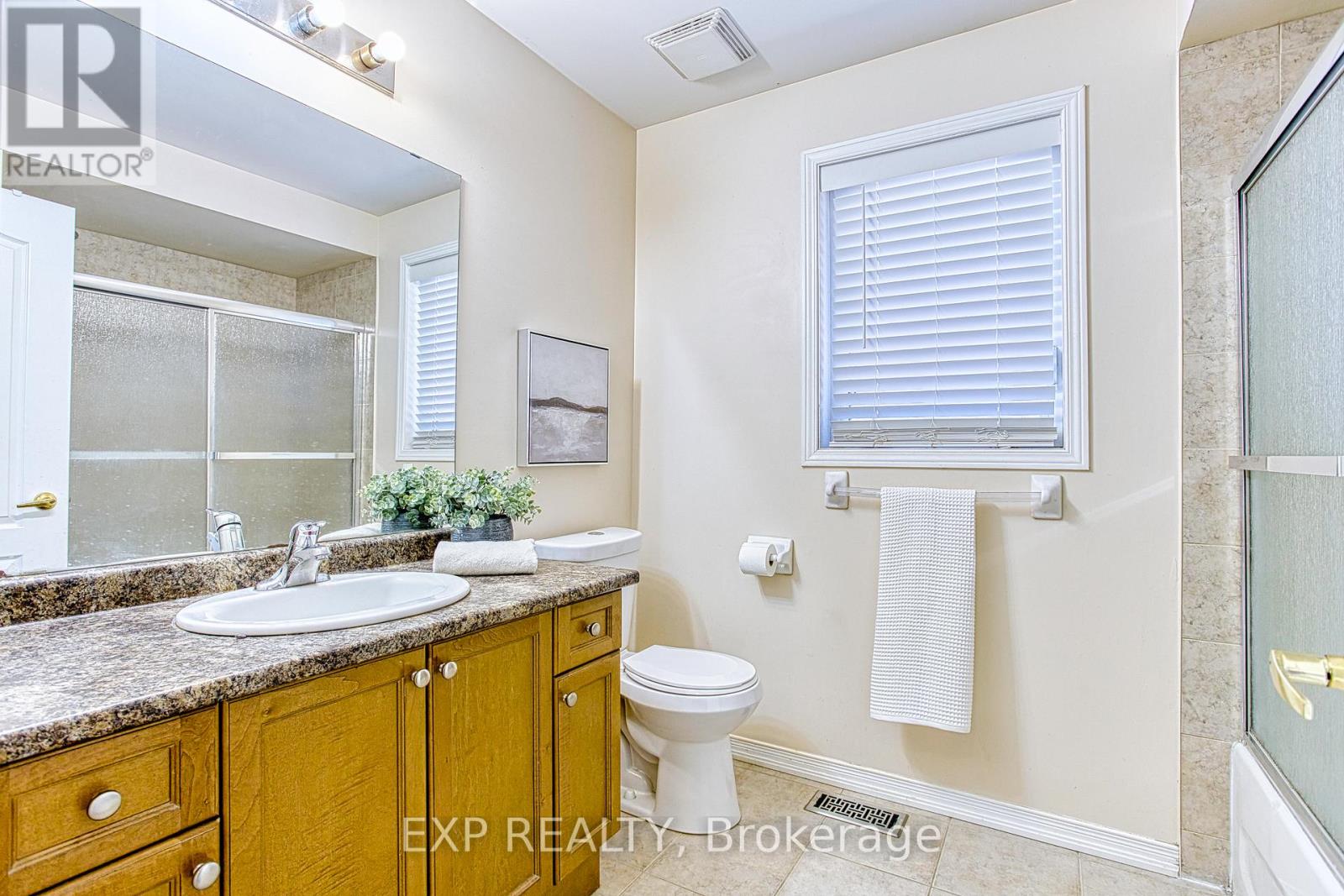 86 Glendarling Crescent, Hamilton, Ontario  L8E 0B1 - Photo 25 - X12128722