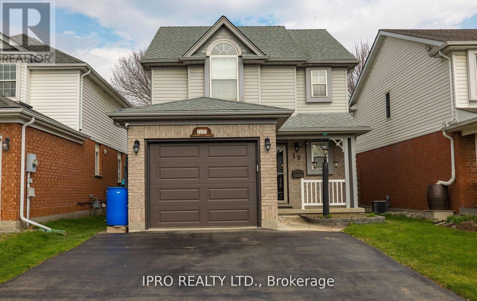 Property at 19 THOMPSON DRIVE image 2