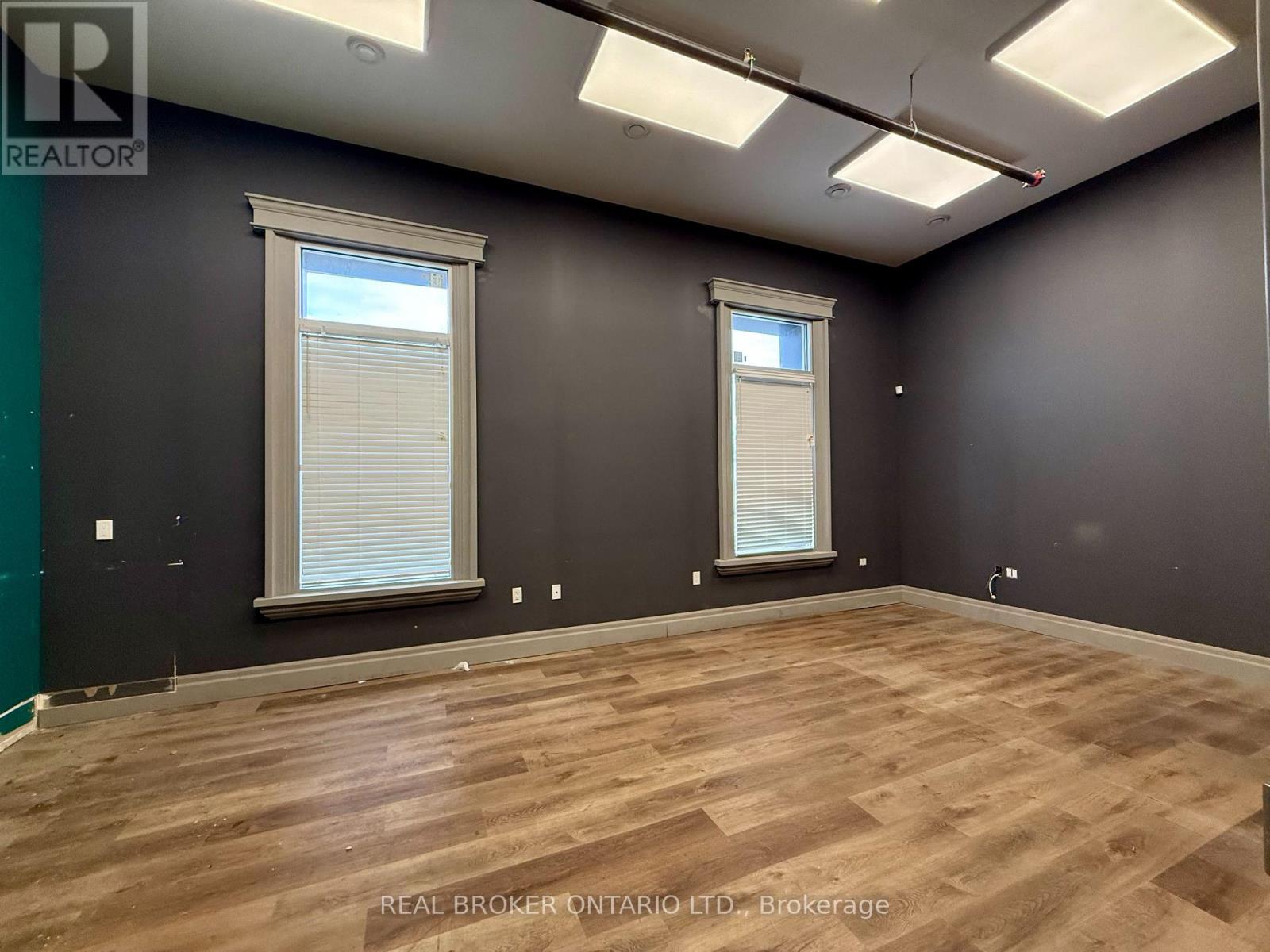 2a - 5900 Thorold Stone Road, Niagara Falls (Cherrywood), Ontario  L2J 1A2 - Photo 5 - X12128829