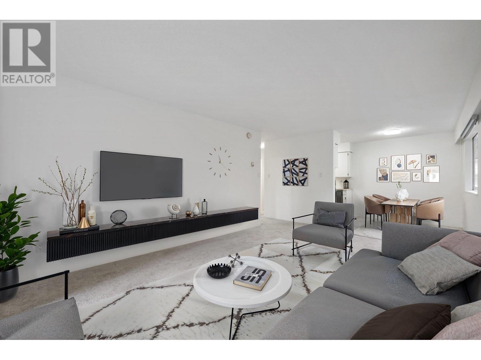 Property at 212 910 FIFTH AVENUE image 2