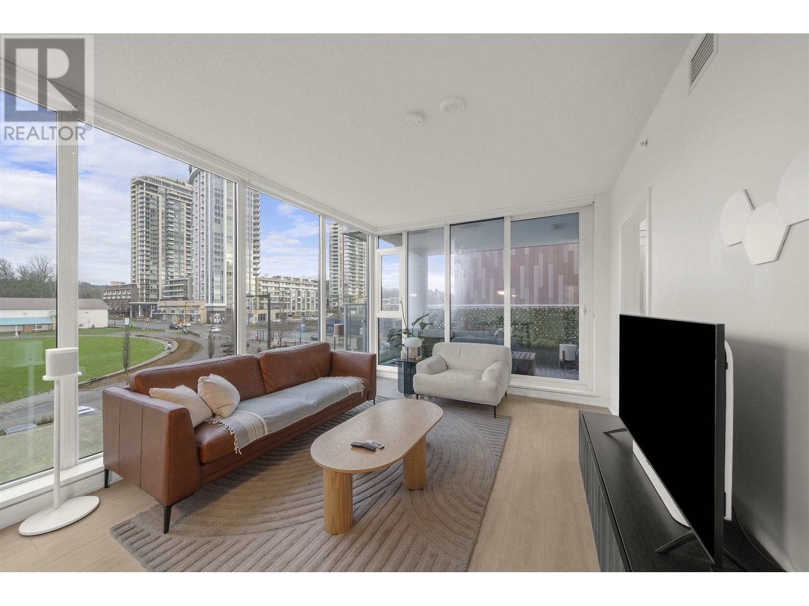 301 1471 Hunter Street, North Vancouver, British Columbia  V7J 1H3 - Photo 4 - R2999207