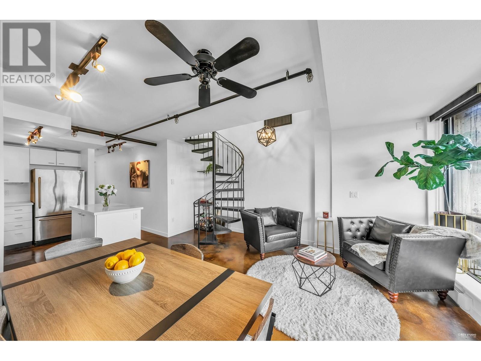 Ph 704 428 W 8th Avenue, Vancouver, British Columbia  V5Y 1N9 - Photo 1 - R2999226