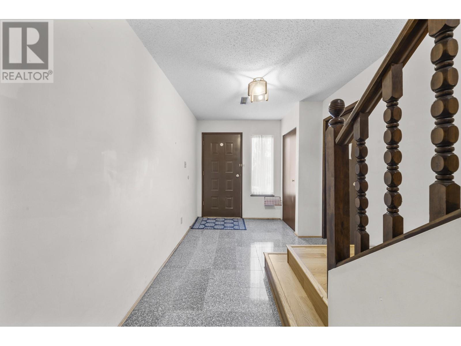 1060 Ayshire Drive, Burnaby, British Columbia  V5A 4A1 - Photo 23 - R2999251