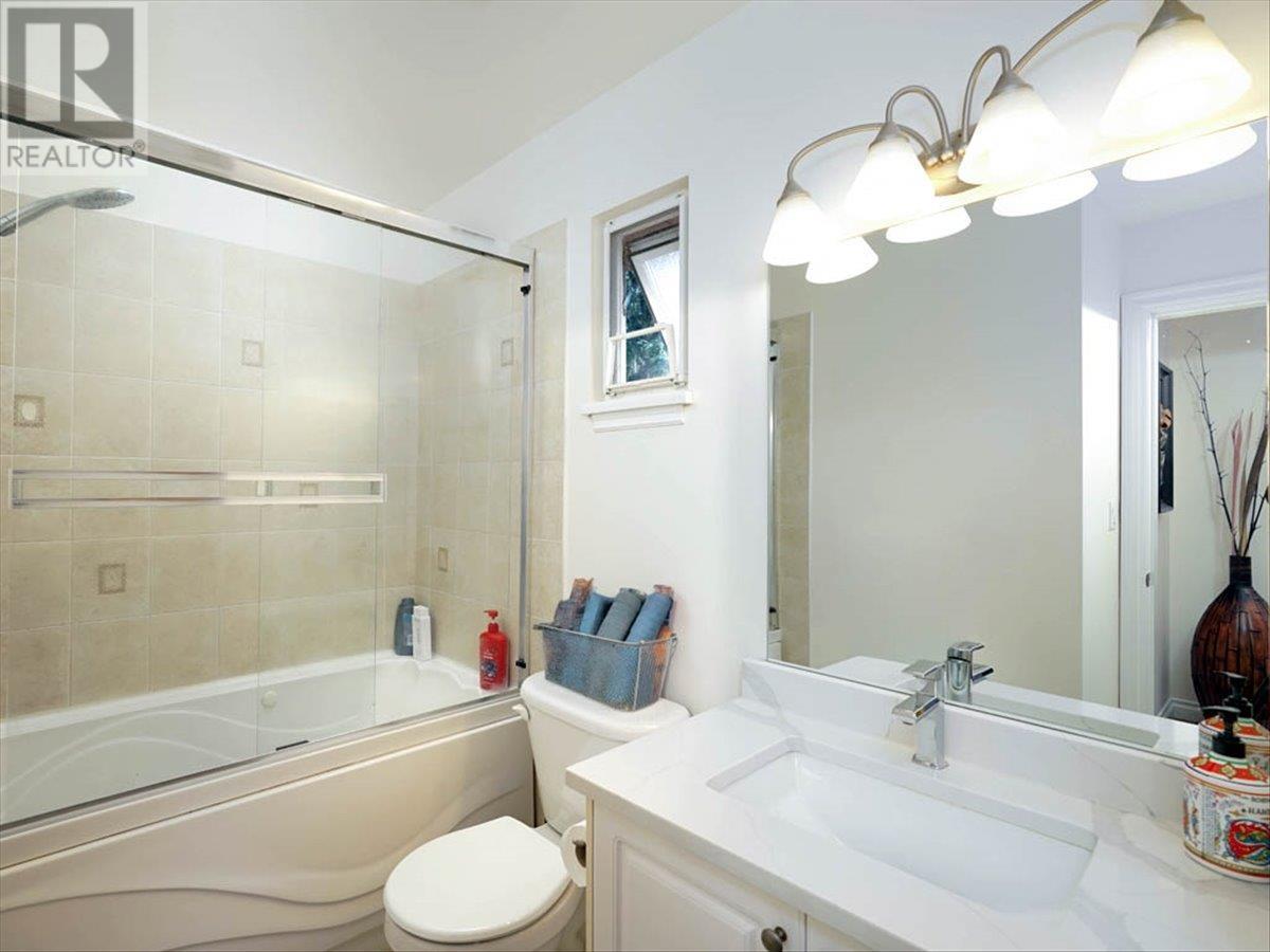 3253 Dunkirk Avenue, Coquitlam, British Columbia  V3E 1G8 - Photo 15 - R2999261