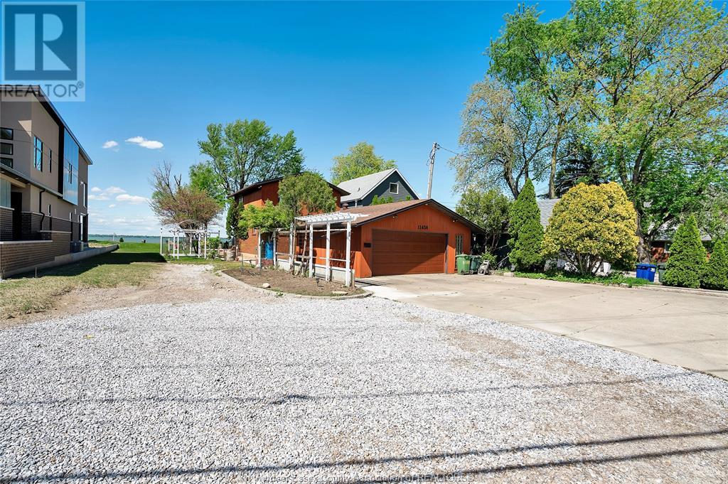 Property at 11438 RIVERSIDE DRIVE East image 2