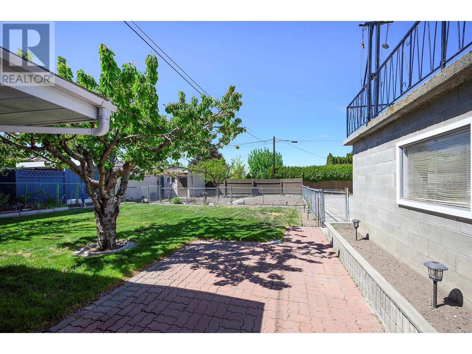 952 Fraser Street, Kamloops, British Columbia  V2C 3H5 - Photo 17 - 10346248