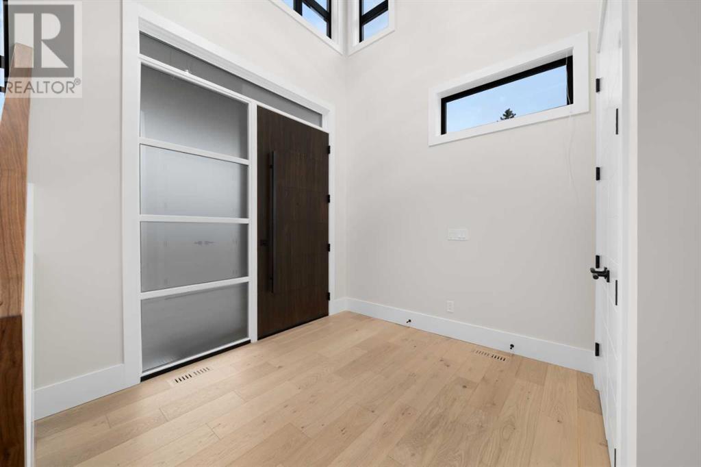 Property at 646 Crescent Boulevard SW image 2