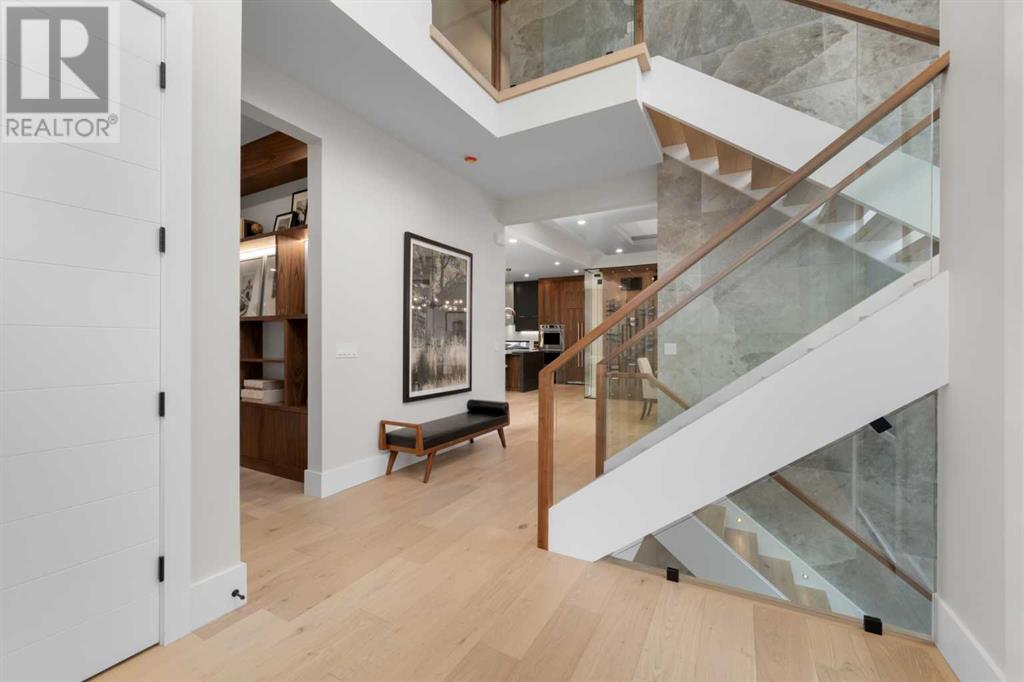 Property at 646 Crescent Boulevard SW image 4