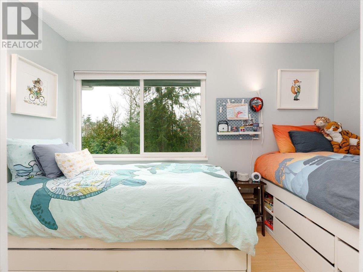 Listing Picture 17 of 33 : 3426 COPELAND AVENUE, Vancouver / 溫哥華 - 魯藝地產 Yvonne Lu Group - MLS Medallion Club Member