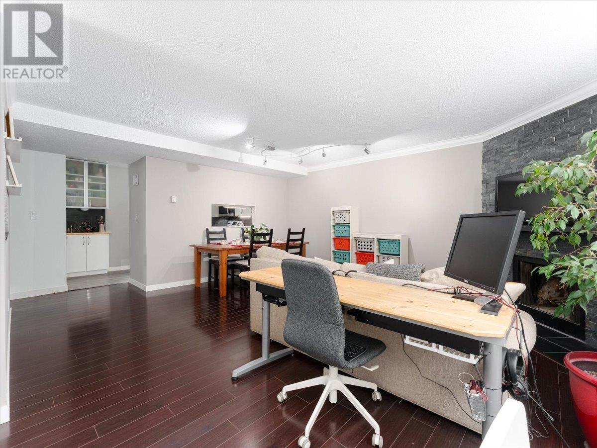 Listing Picture 4 of 33 : 3426 COPELAND AVENUE, Vancouver / 溫哥華 - 魯藝地產 Yvonne Lu Group - MLS Medallion Club Member
