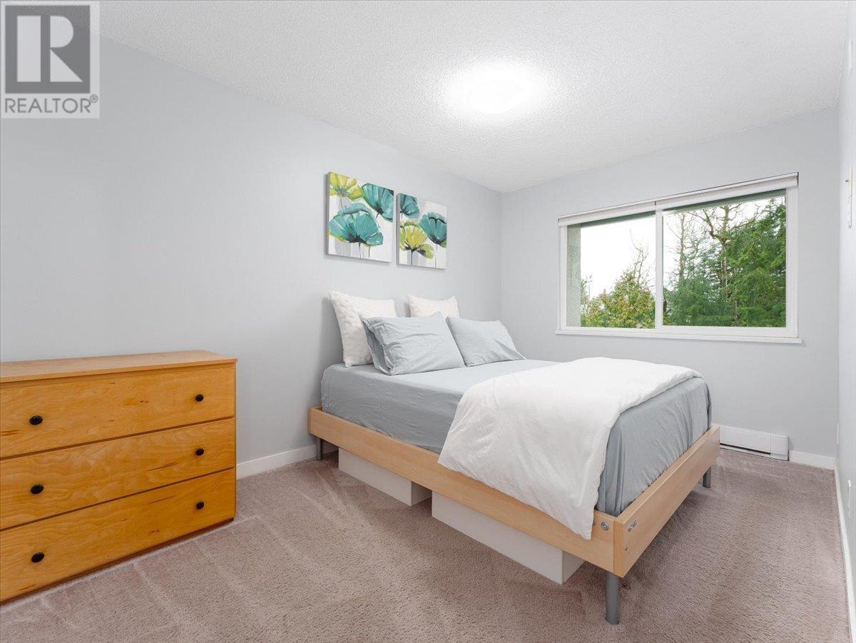 Listing Picture 14 of 33 : 3426 COPELAND AVENUE, Vancouver / 溫哥華 - 魯藝地產 Yvonne Lu Group - MLS Medallion Club Member