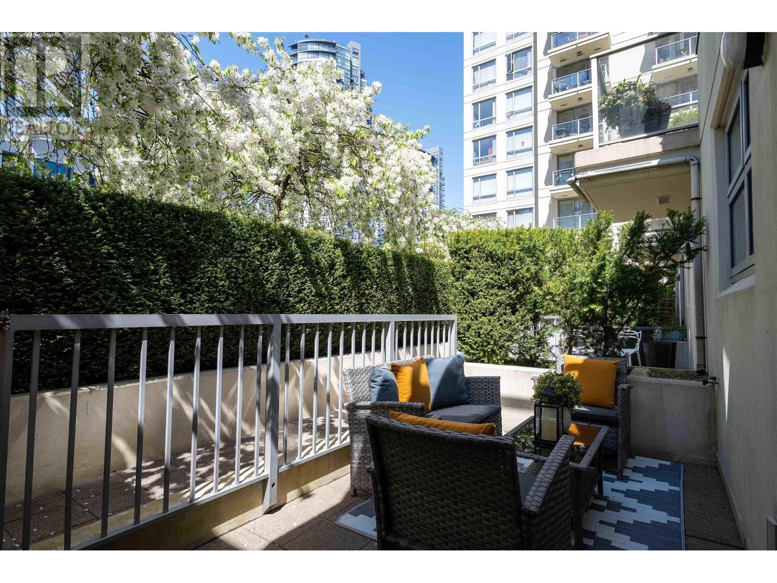 1237 Richards Street, Vancouver, British Columbia  V6B 3G3 - Photo 13 - R2991757
