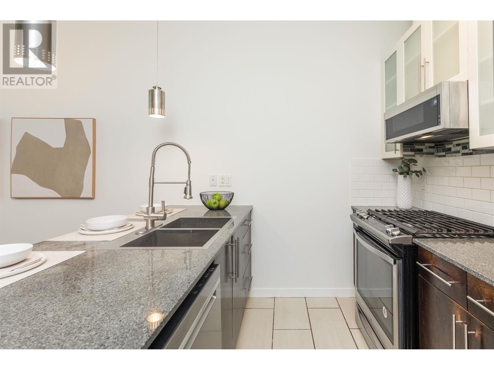 1237 Richards Street, Vancouver, British Columbia  V6B 3G3 - Photo 9 - R2991757