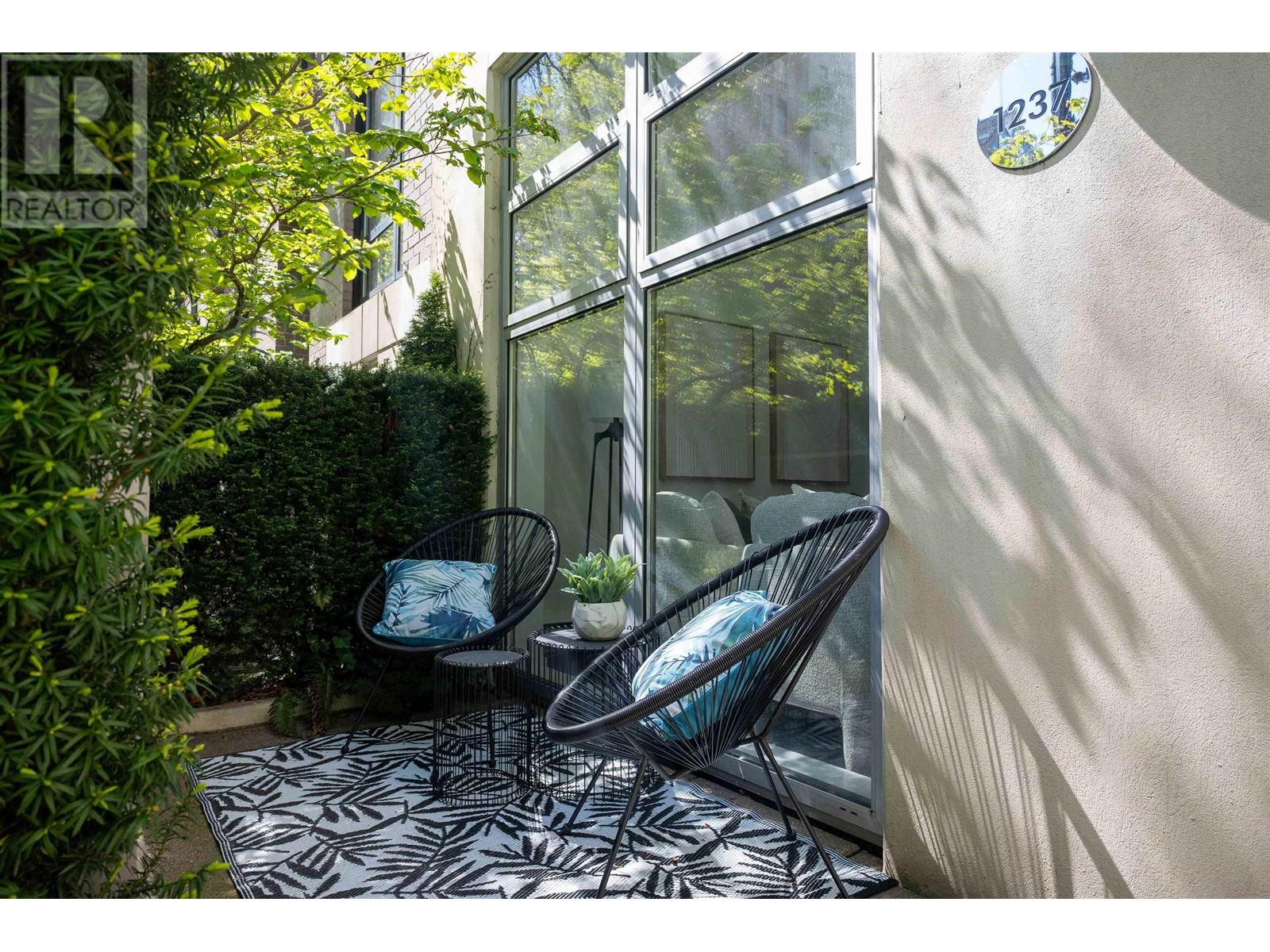 1237 Richards Street, Vancouver, British Columbia  V6B 3G3 - Photo 32 - R2991757
