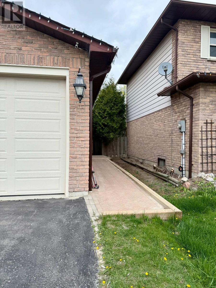 BSMT - 86 ROBINSON CRESCENT, Whitby, Ontario