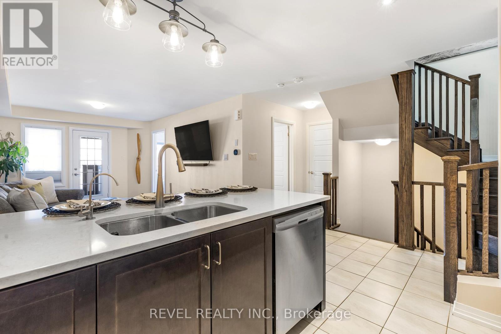 504 Buckeye Court, Milton, Ontario  L9T 7E7 - Photo 14 - W12126002