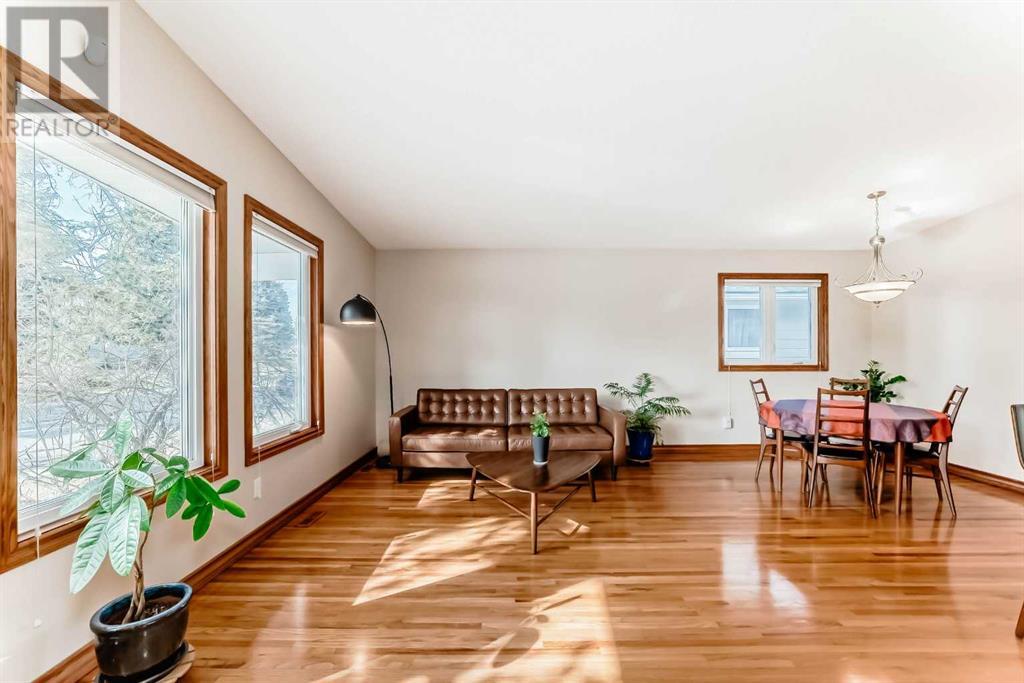 Property at 4904 48 Street NW image 4