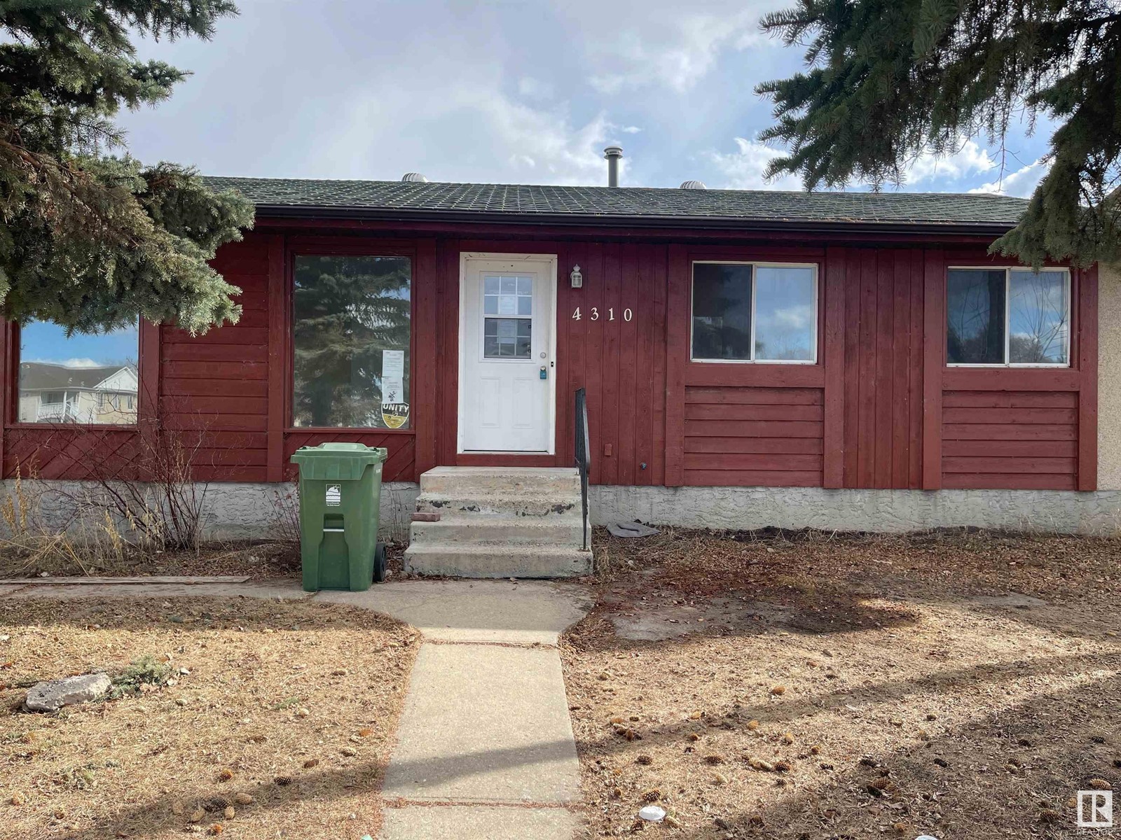 Property at 4310 45 AV image 1