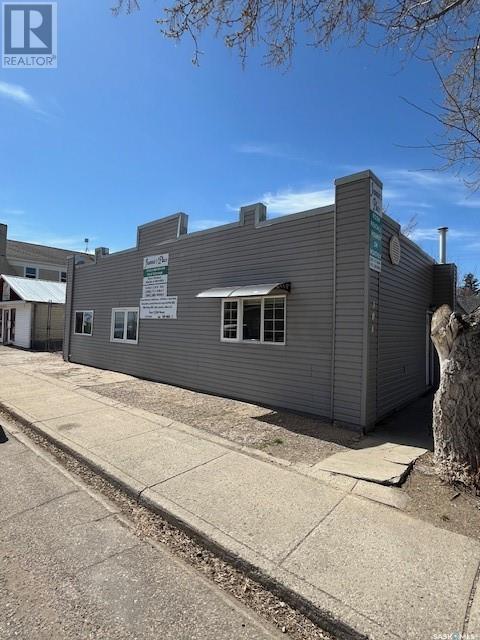 304 1st Street W, Delisle, Saskatchewan  S0L 0P0 - Photo 2 - SK004875