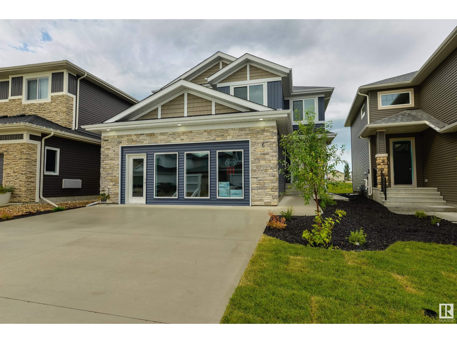 Property at 6 Hull WD image 1