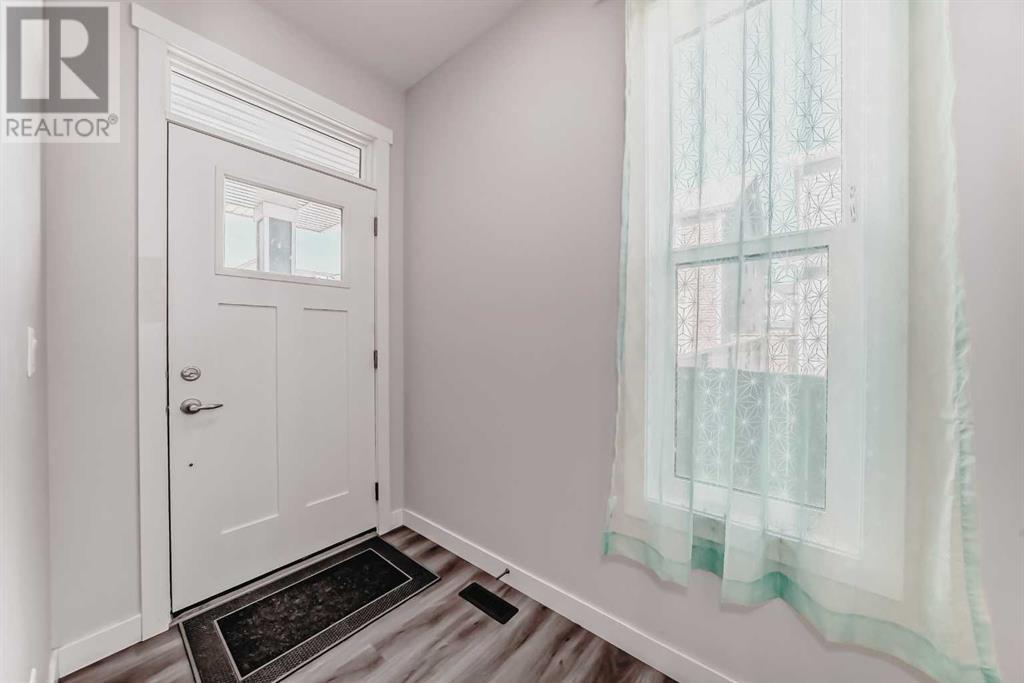 Property at 153 Carringsby Way NW image 5