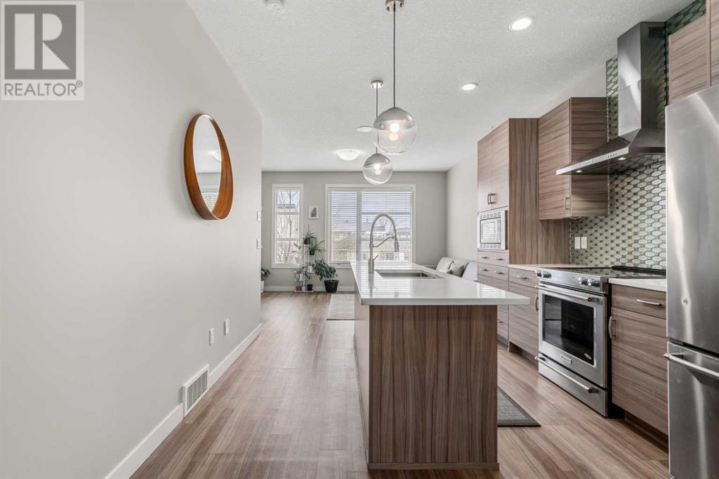 Property at 112, 133 23 Avenue NE image 5