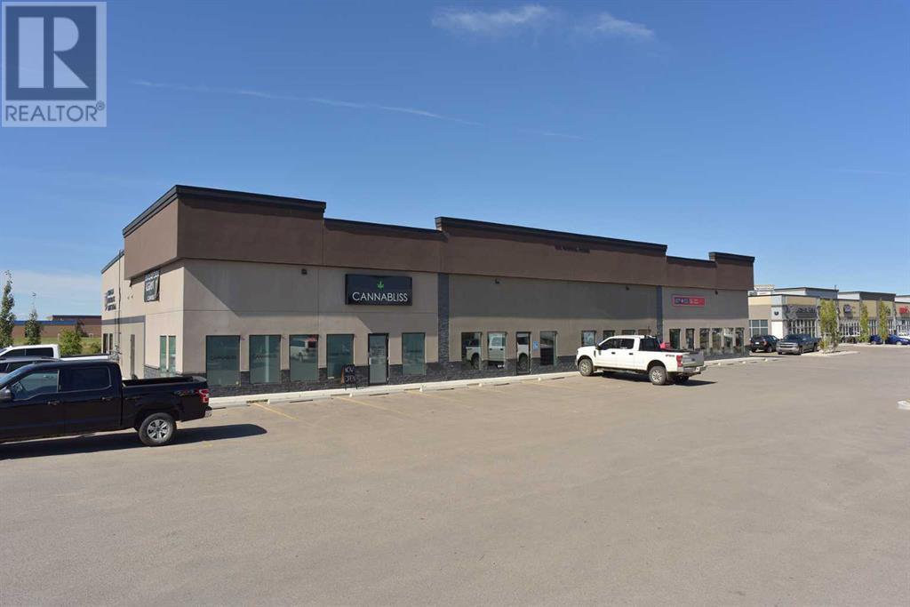 3, 1370 Robinson Avenue, Penhold, Alberta