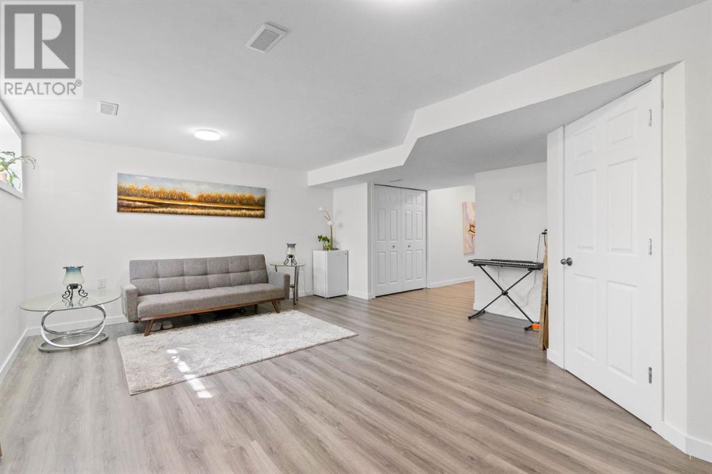243 Rockyspring Grove Nw, Calgary, Alberta  T3G 5Z7 - Photo 34 - A2218235