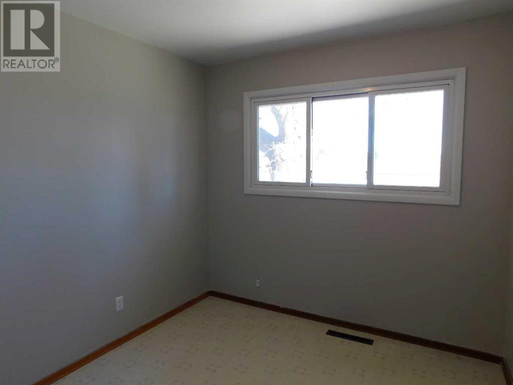 68 Spruce Avenue W, Brooks, Alberta  T1R 0A2 - Photo 25 - A2218208