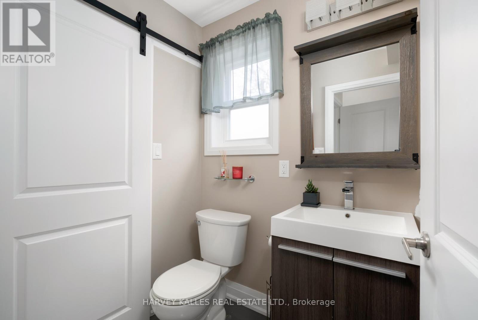 89 Charleswood Drive, Toronto (Clanton Park), Ontario  M3H 1X5 - Photo 17 - C12128879
