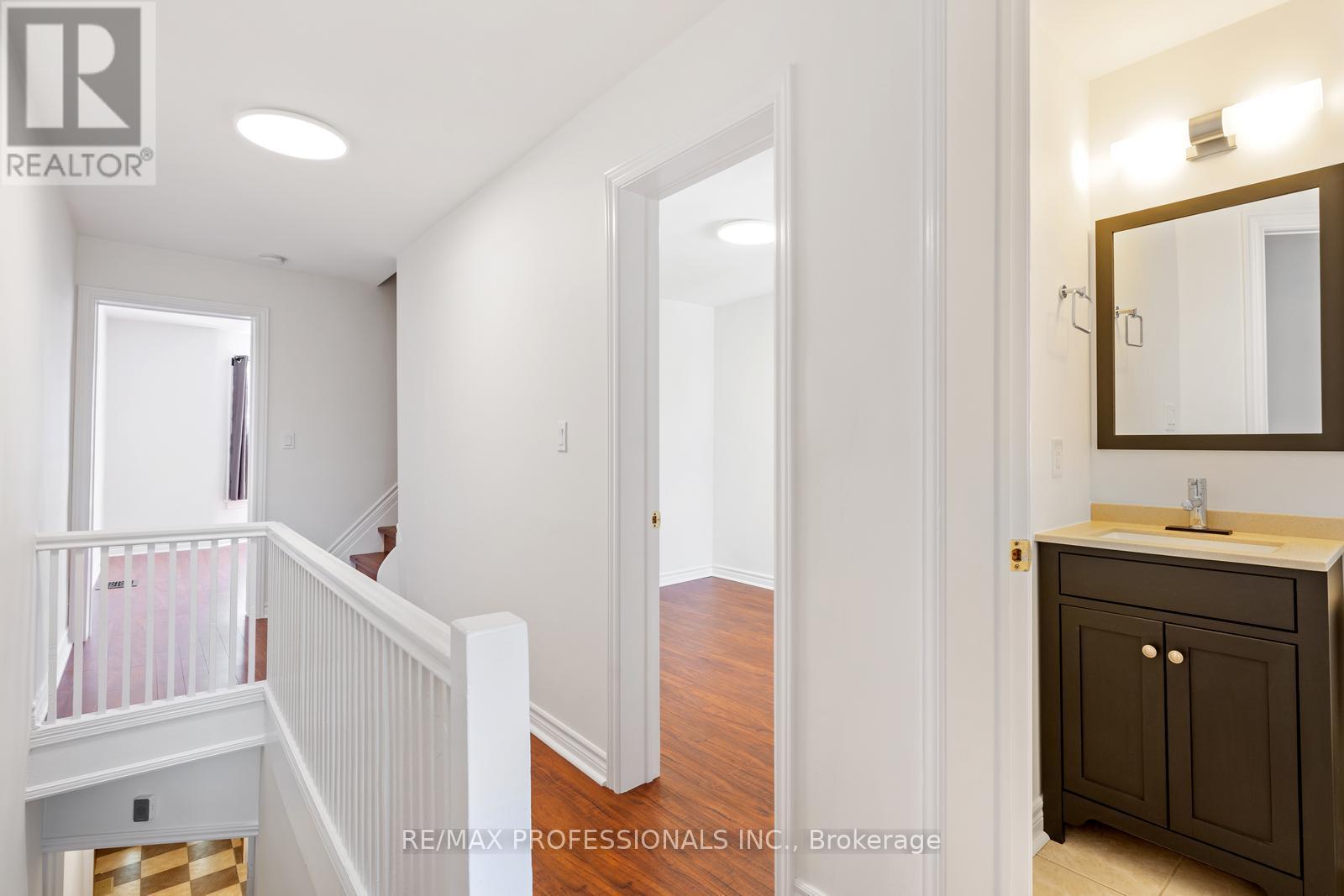 8 Parr Street, Toronto, Ontario  M6J 3E3 - Photo 10 - C12128911