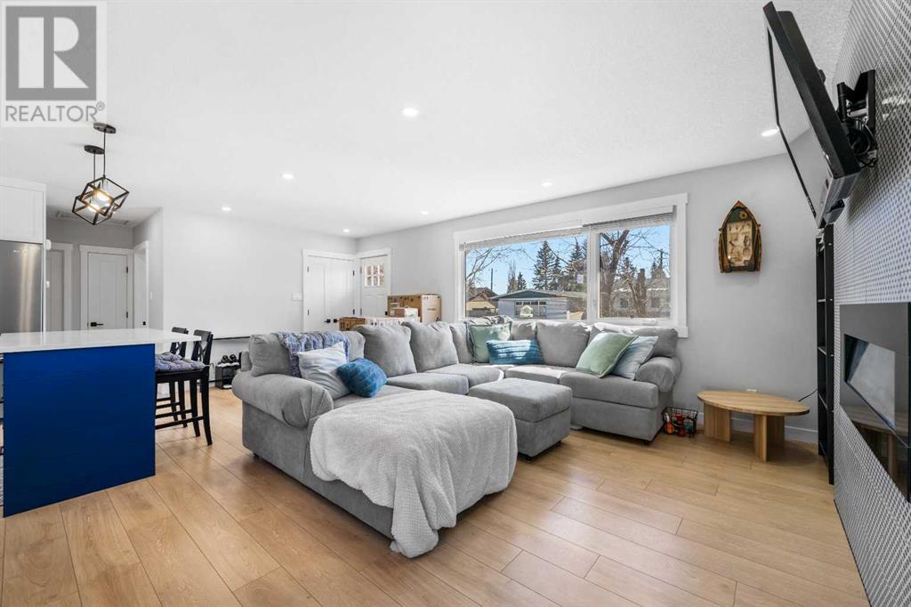 Property at 2 Harmon Place SW image 5