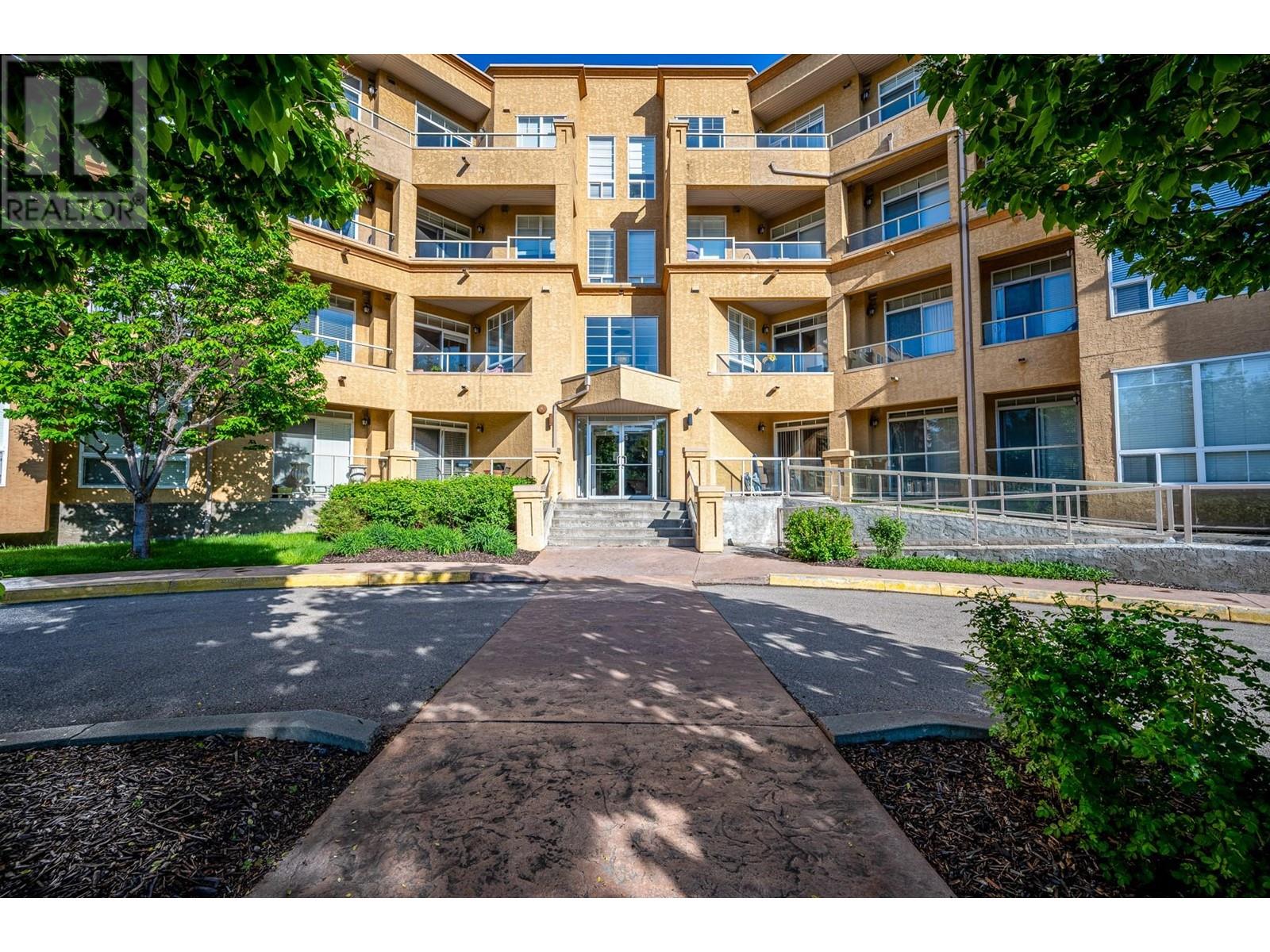 3550 Woodsdale Road Unit# 413, Lake Country, British Columbia  V4V 1Y9 - Photo 2 - 10346521