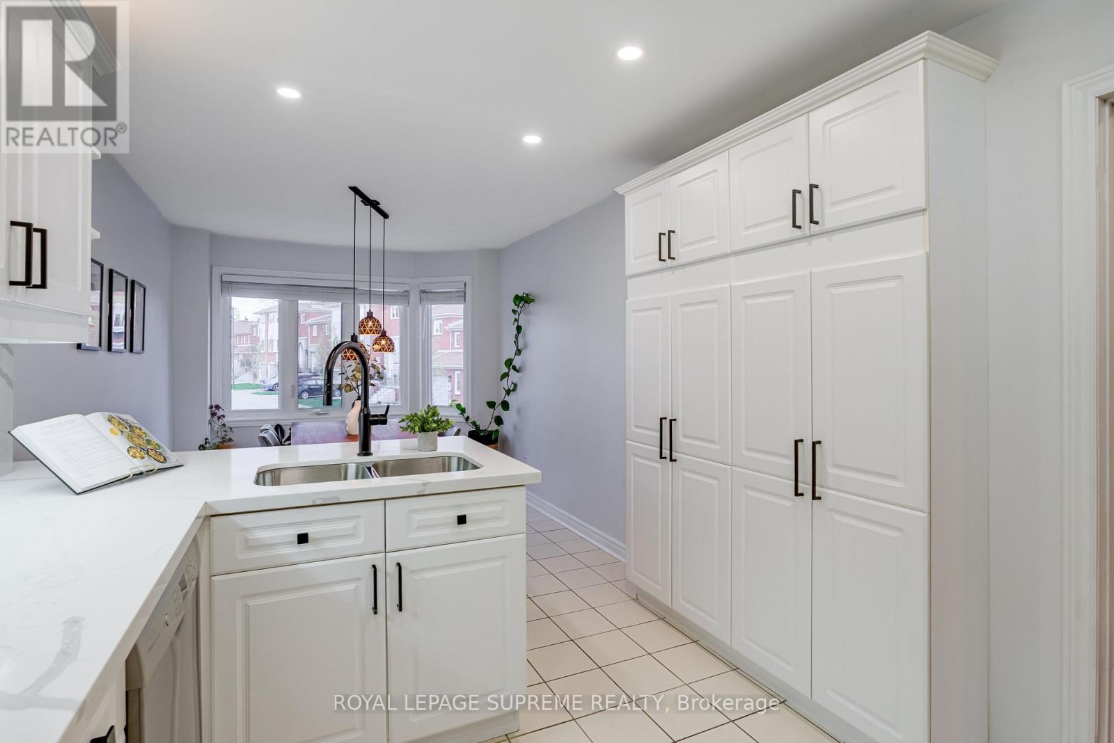 3 - 80 Mccallum Drive, Richmond Hill, Ontario  L4C 9X5 - Photo 10 - N12128864