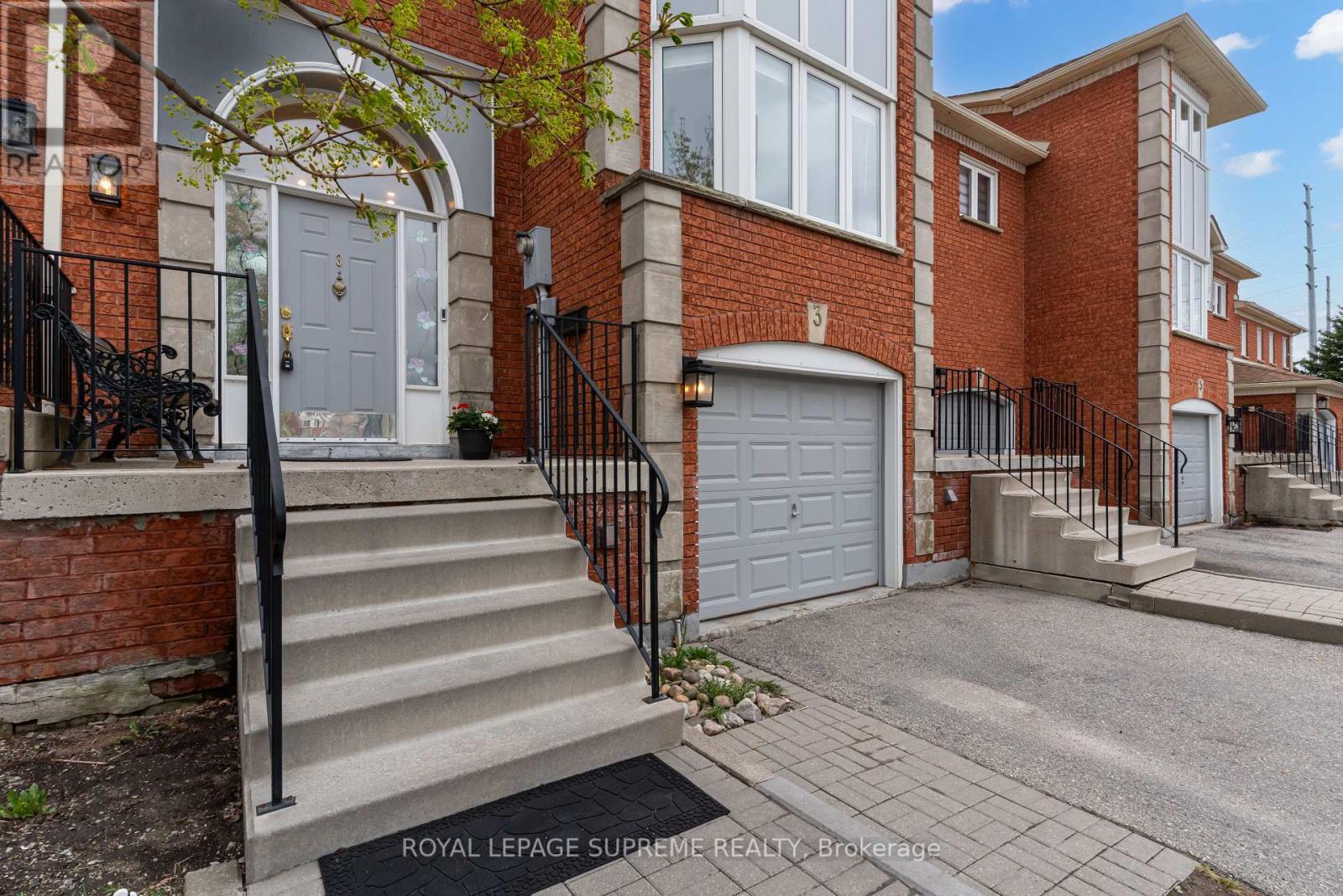 3 - 80 Mccallum Drive, Richmond Hill, Ontario  L4C 9X5 - Photo 3 - N12128864