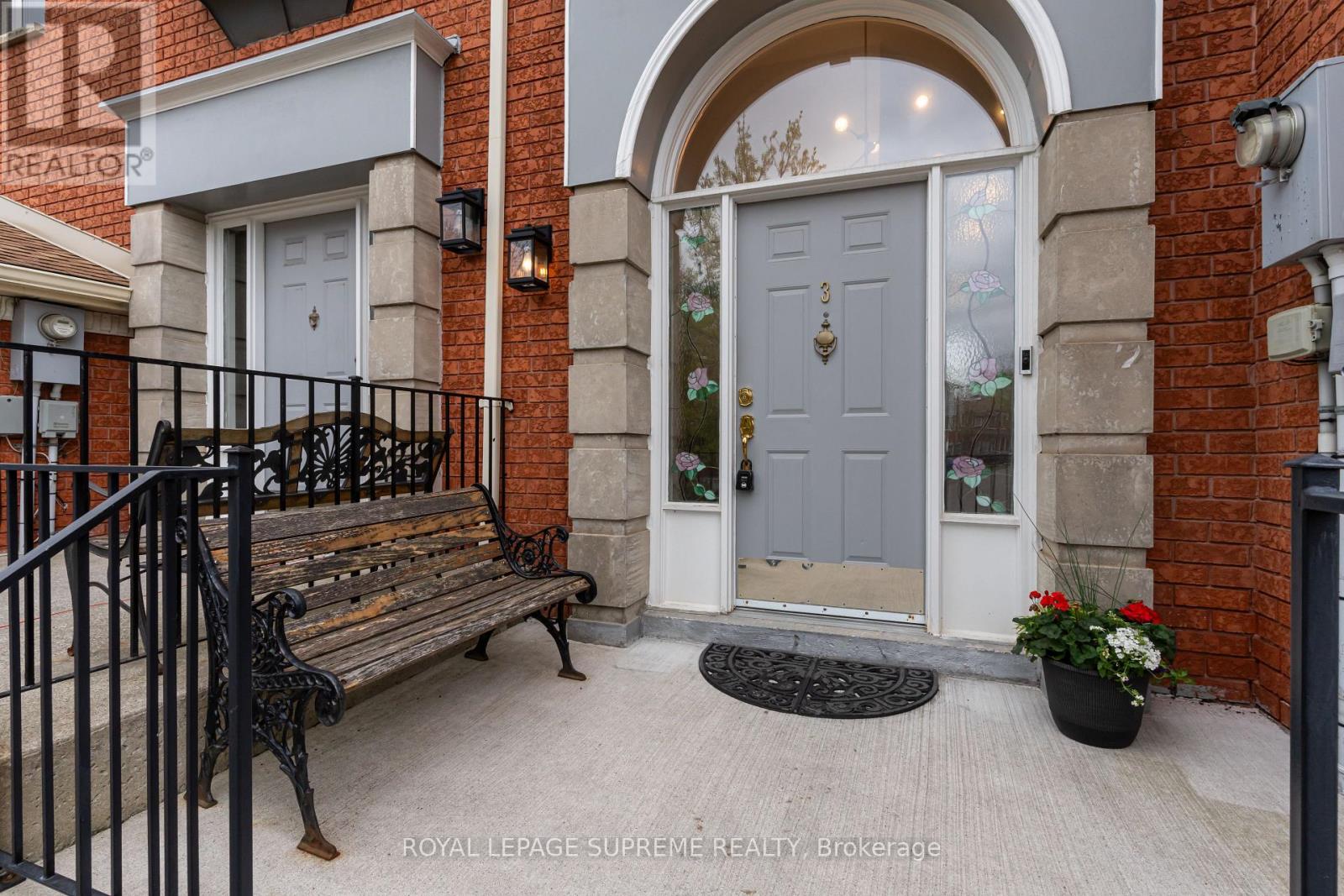 3 - 80 Mccallum Drive, Richmond Hill, Ontario  L4C 9X5 - Photo 4 - N12128864