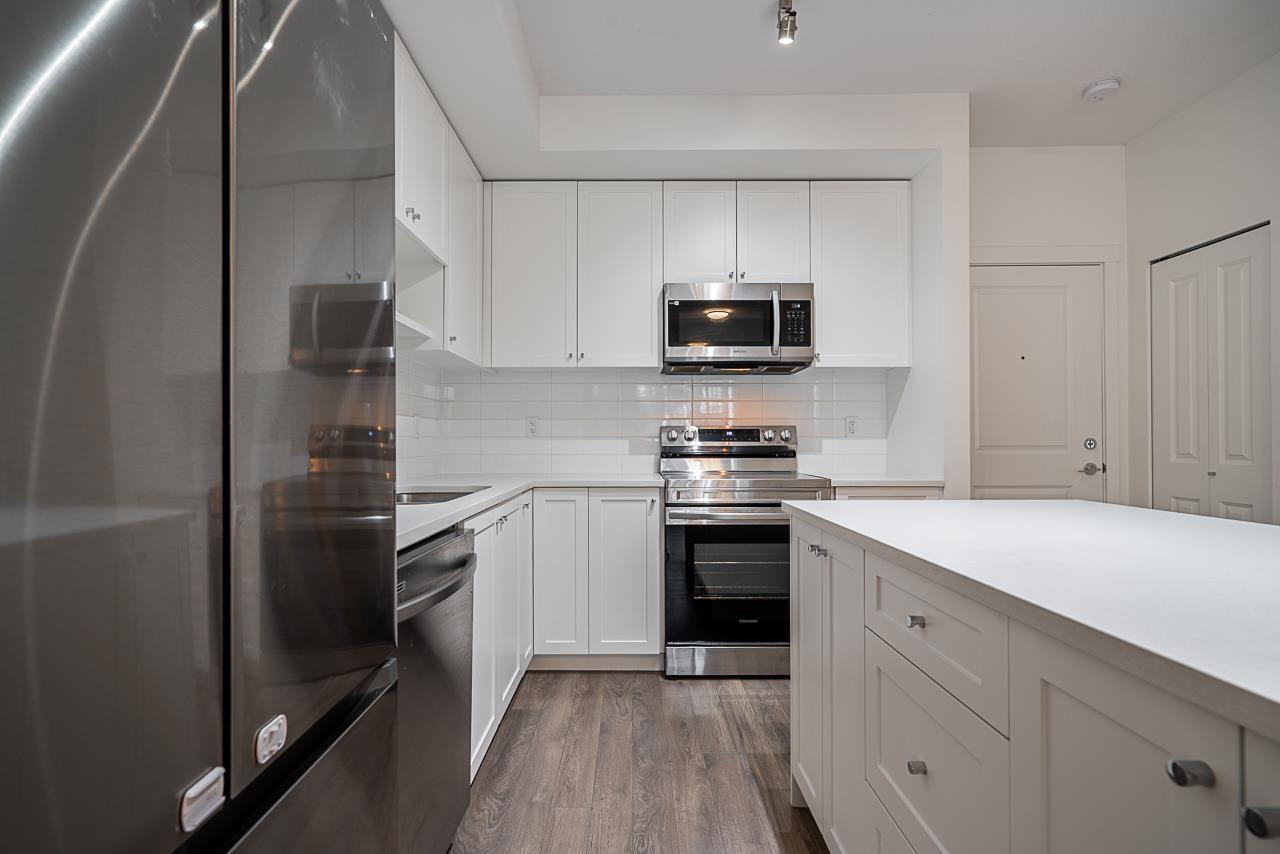 210 15825 85 Avenue, Surrey, British Columbia  V4N 6W9 - Photo 4 - R2999166