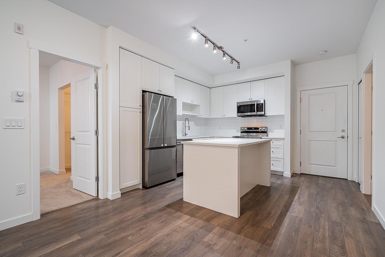 210 15825 85 Avenue, Surrey, British Columbia  V4N 6W9 - Photo 3 - R2999166