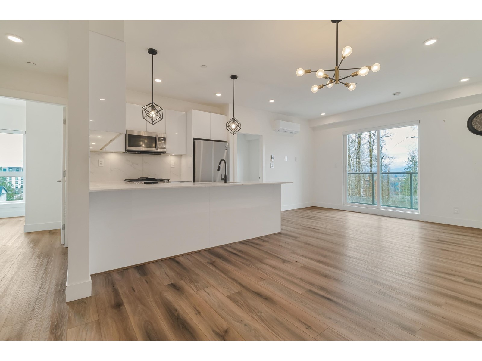 B406 8447 202 Street, Langley, British Columbia  V2Y 4K2 - Photo 5 - R2999327