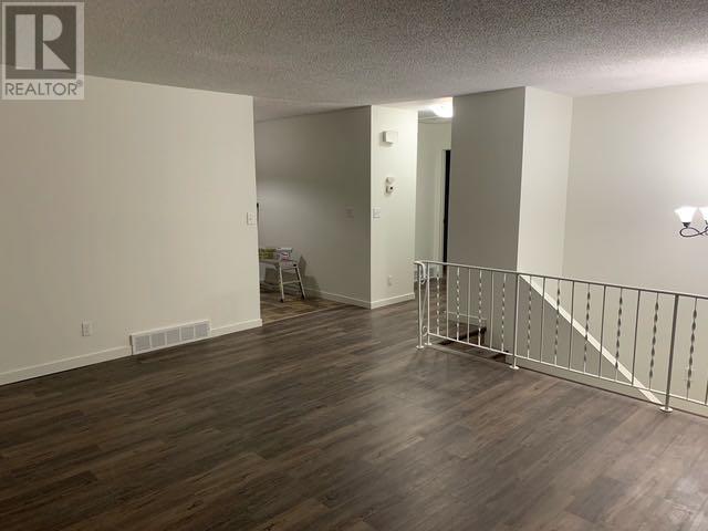 103 Oxford Road W, Lethbridge, Alberta  T1K 4V6 - Photo 16 - A2217713