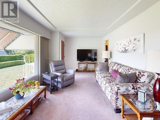 Property at 4776 HARVIE AVE image 5