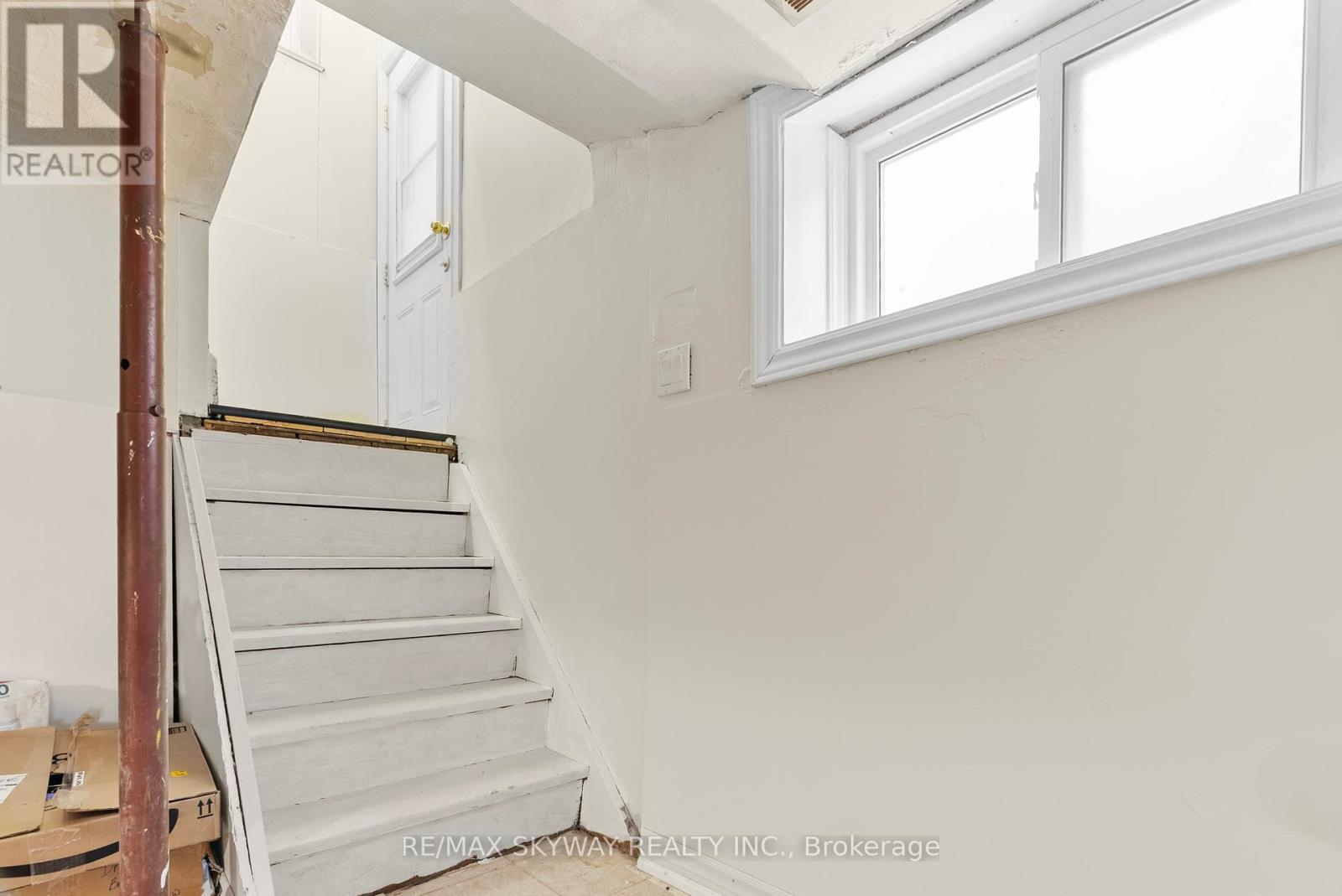 1328 Cawthra Road W, Mississauga (Mineola), Ontario  L5G 4K9 - Photo 33 - W12128912