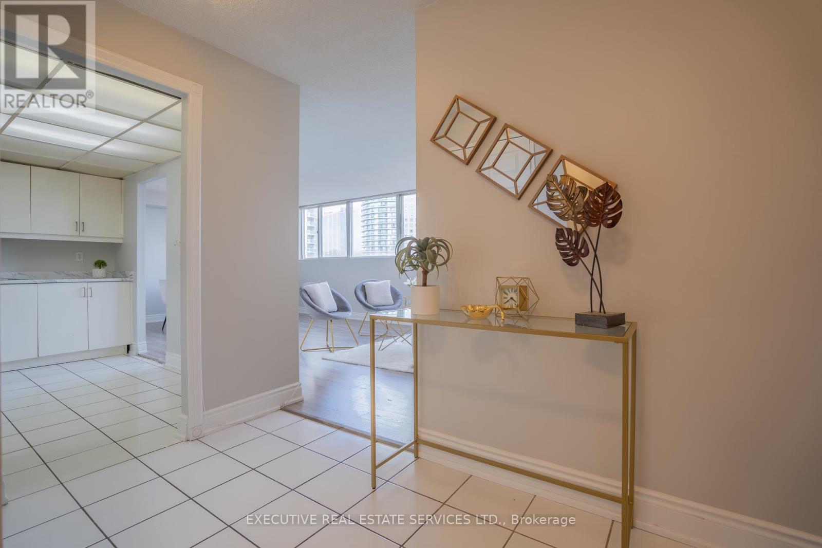 508 - 3700 Kaneff Crescent, Mississauga, Ontario  L5A 4B8 - Photo 10 - W12128955