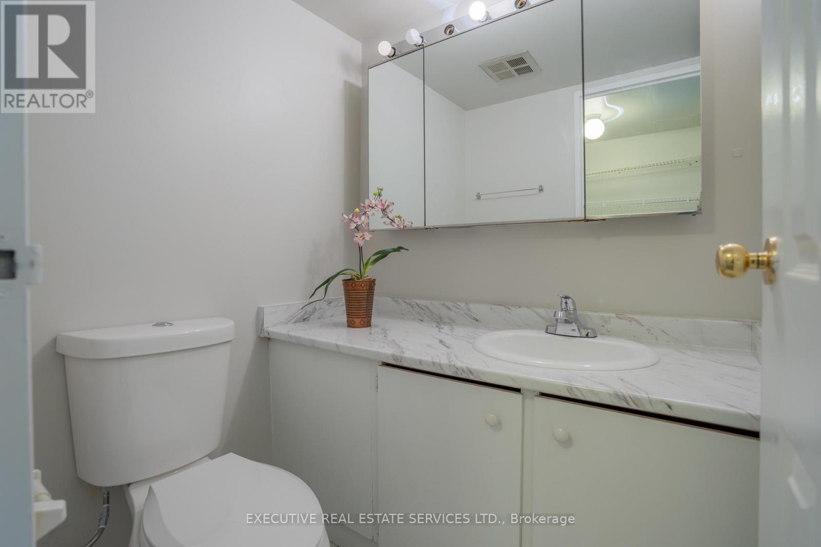 508 - 3700 Kaneff Crescent, Mississauga, Ontario  L5A 4B8 - Photo 32 - W12128955