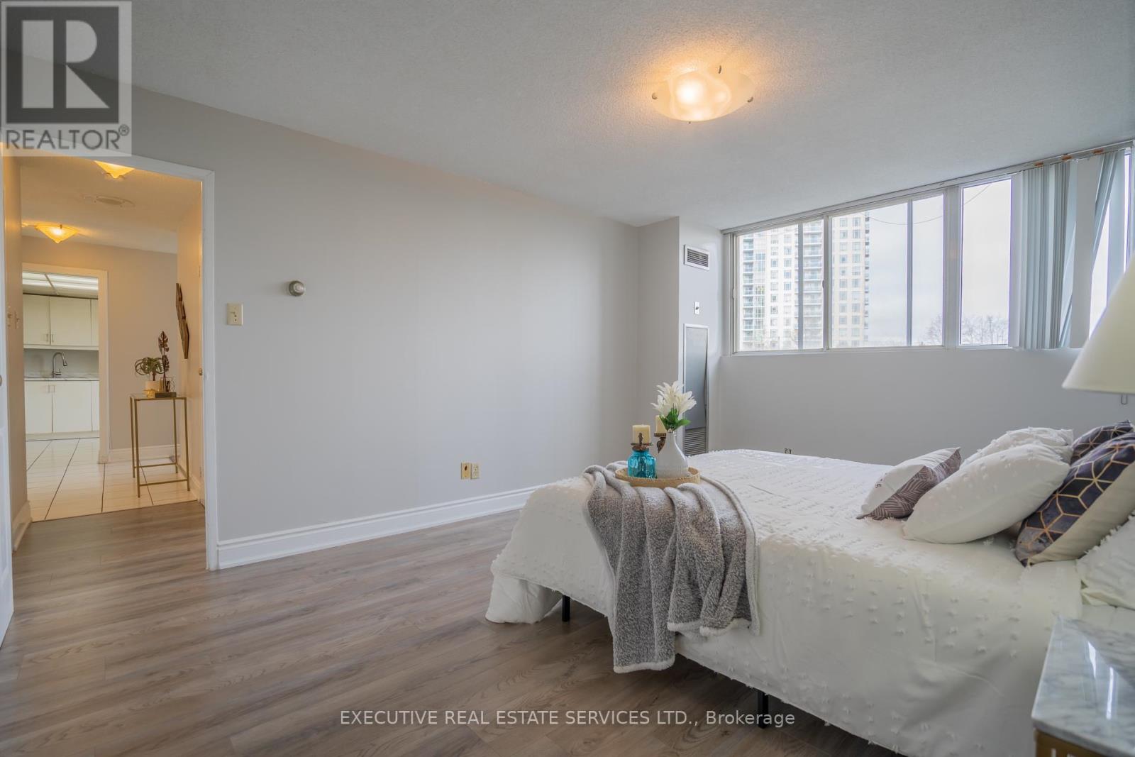 508 - 3700 Kaneff Crescent, Mississauga, Ontario  L5A 4B8 - Photo 33 - W12128955
