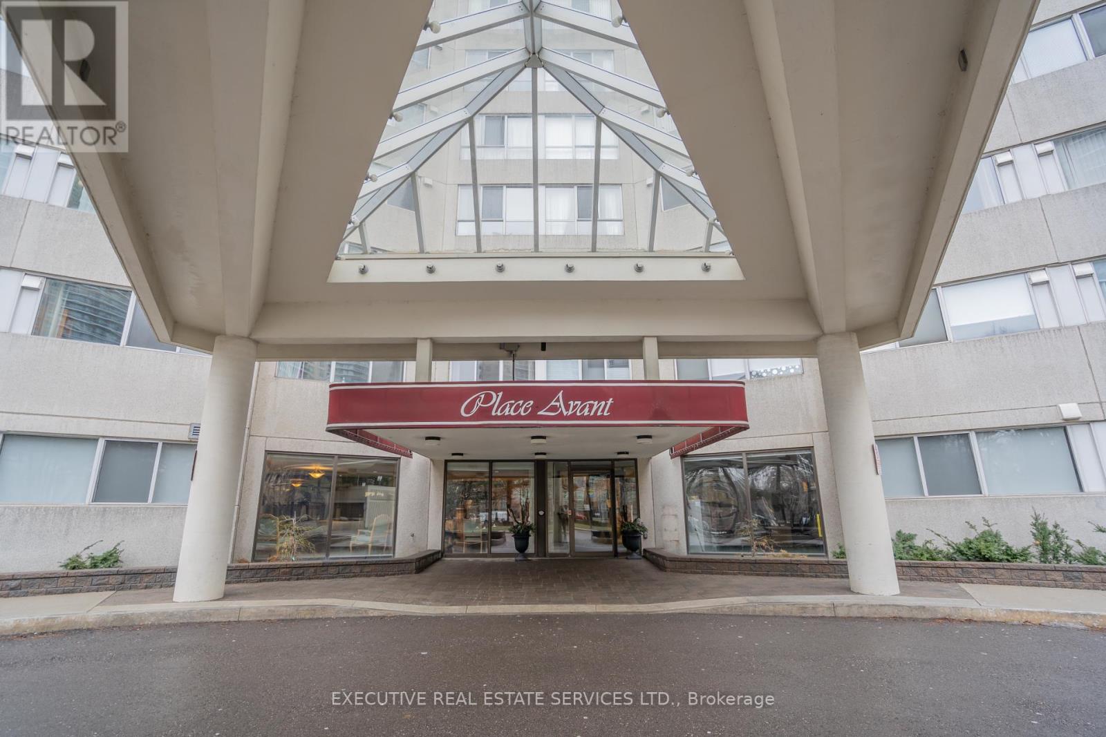 508 - 3700 Kaneff Crescent, Mississauga, Ontario  L5A 4B8 - Photo 5 - W12128955