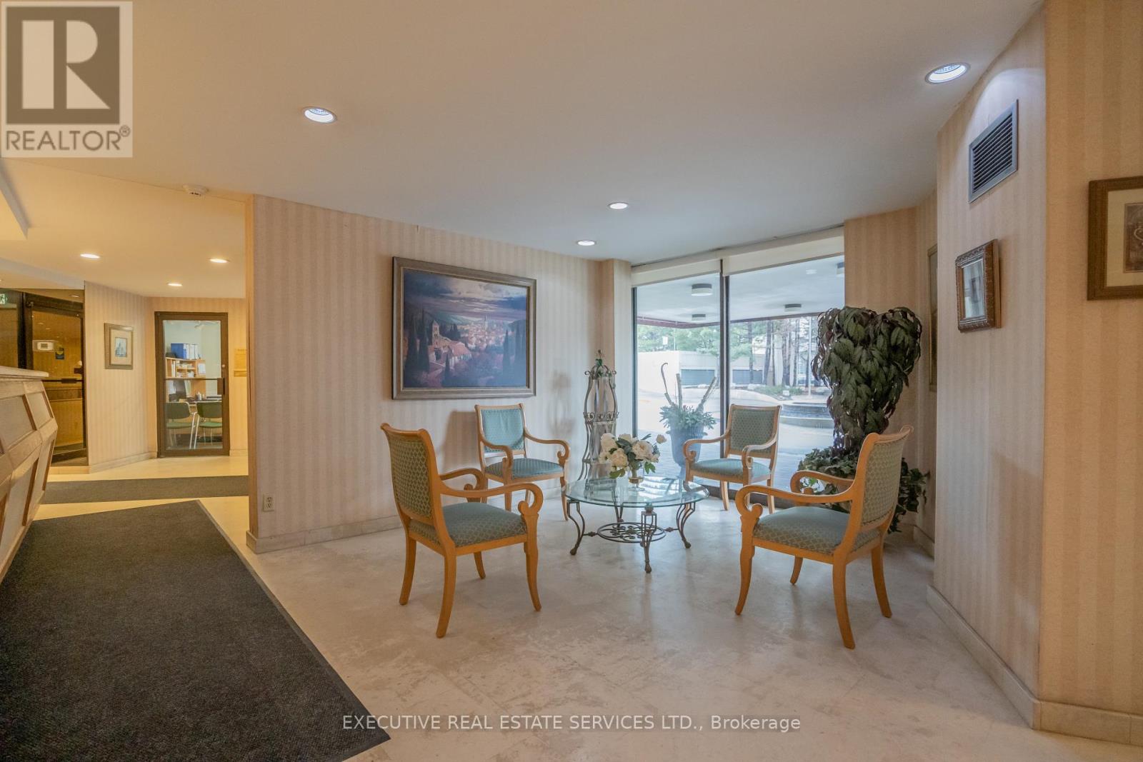 508 - 3700 Kaneff Crescent, Mississauga, Ontario  L5A 4B8 - Photo 7 - W12128955