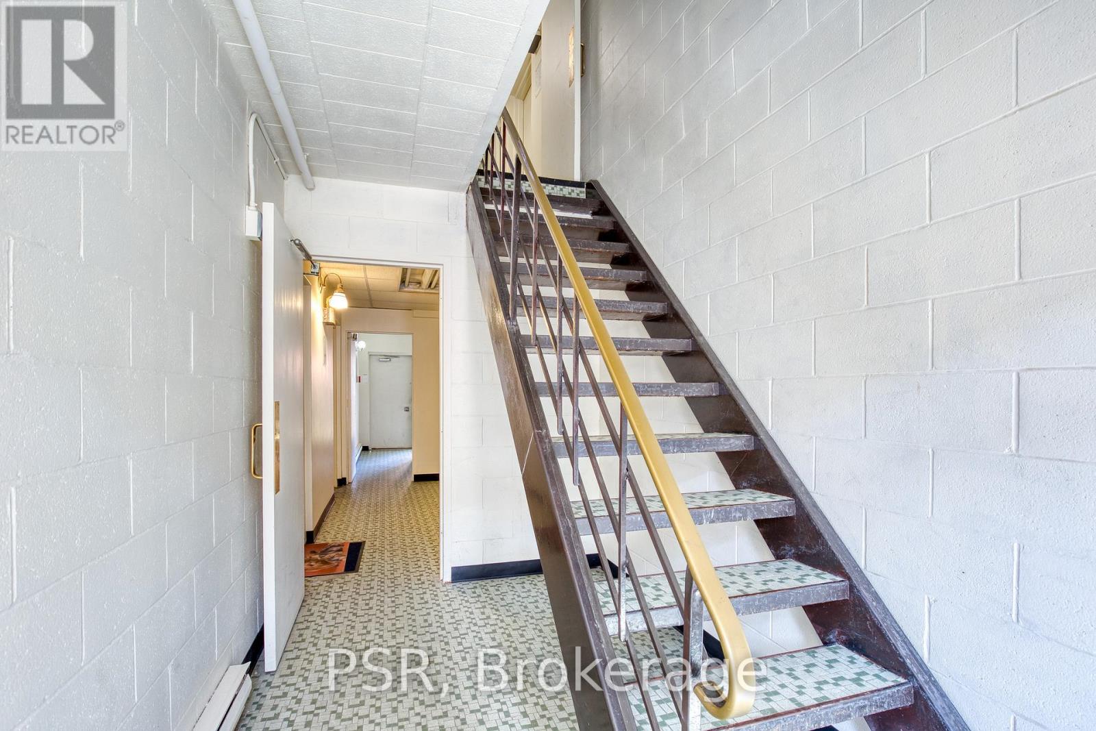 65 Brybeck Crescent, Kitchener, Ontario  N2M 2C5 - Photo 12 - X12128974